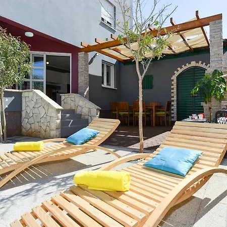 Sima- Luxury With Private Pool アパート