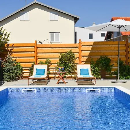Villa Sima- Luxury Apartment With Private Pool Apartment Zadar