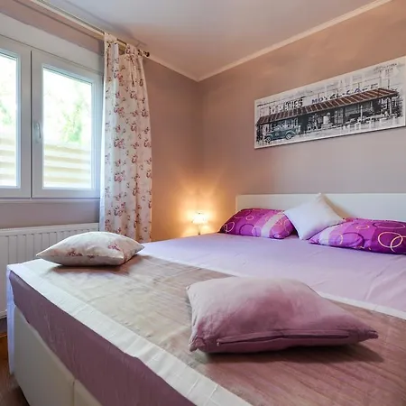 Villa Sima- Luxury Apartment With Private Pool *