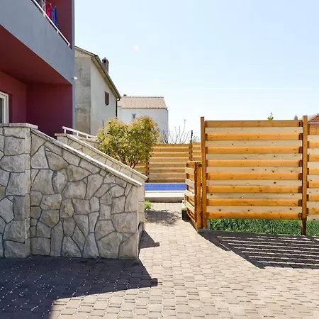Villa Sima- Luxury Apartment With Private Pool Zadar