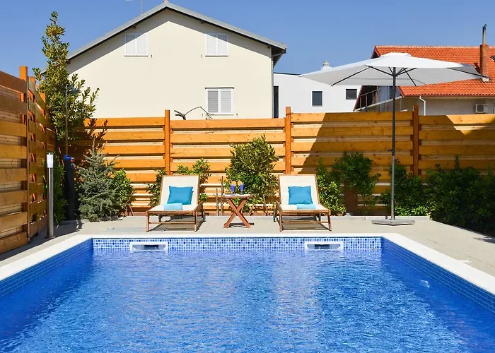 Sima- Luxury With Private Pool Apartament Zadar